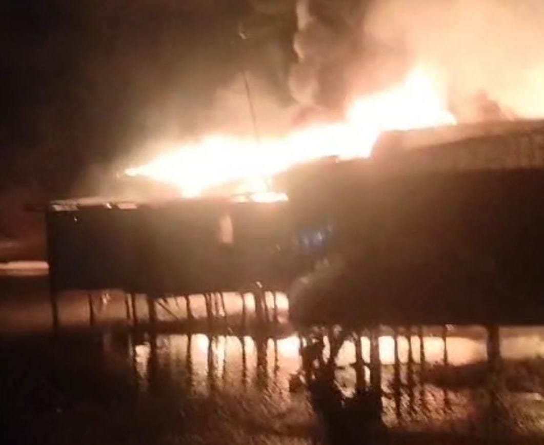 50 Atap Rumah di Tallo Makassar Terbakar, 90 KK Terdampak