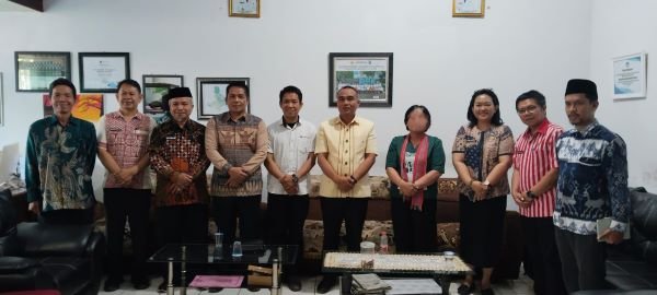 Pemda Tator Fasilitasi Kepsek SMPN 2 Bonggakaradeng Minta Maaf Soal Larangan Jilbab