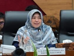Usai Putusan MK, DPR Minta Transisi Pendanaan MBG Lebih Transparan