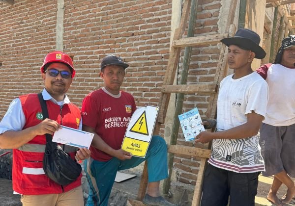 Semarak HUT RI, PLN ULP Mattoanging Sosialisasi Keselamatan Ketenagalistrikan
