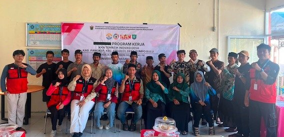 Mahasiswa KKN Unhas Edukasi Pembuatan Pupuk Organik Cair Berbasis Air Cucian Beras