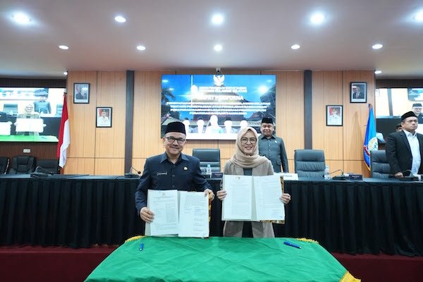 Pemprov Sulsel Ajukan Dua Ranperda Strategis, DPRD Berikan Persetujuan