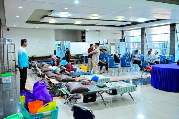 PDAM Makassar dan Karang Taruna Gelar Donor Darah