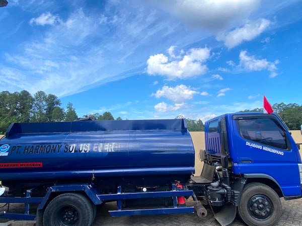 Polisi Amankan Mobil Tangki Diduga Angkut Solar Subsidi Ilegal di Toraja Utara