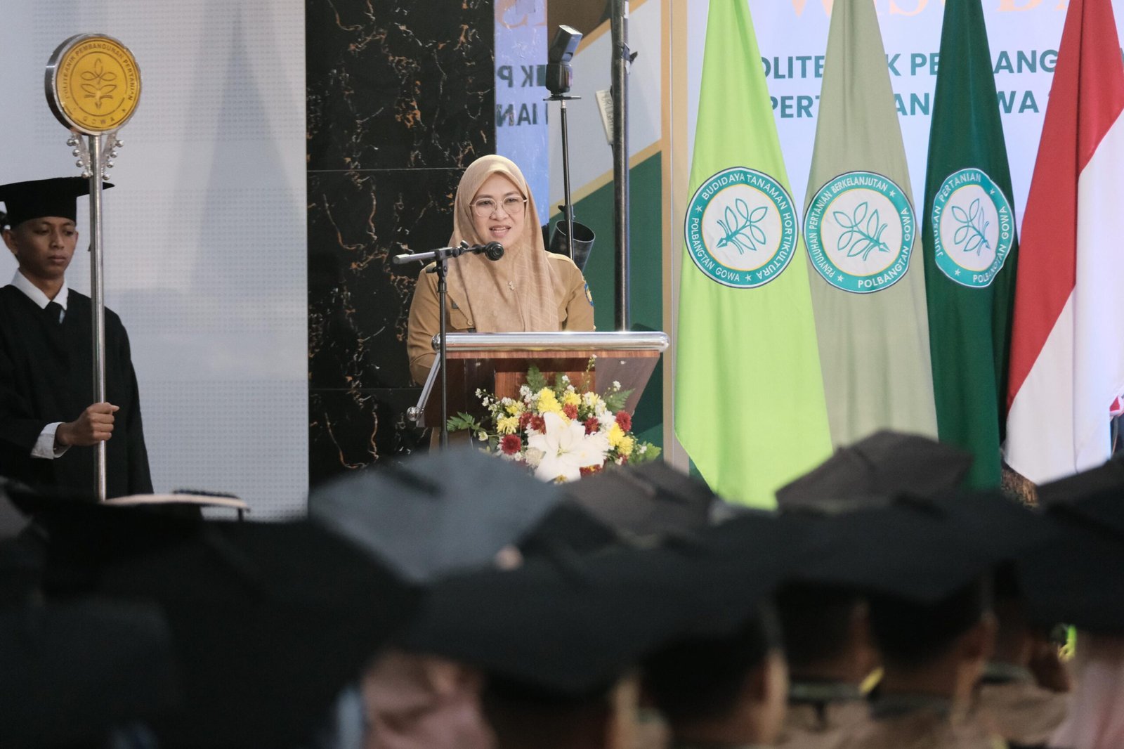 Hadiri Wisuda Polbangtan Gowa, Bupati Talenrang Dorong Generasi Muda Kembangkan Teknologi Pertanian
