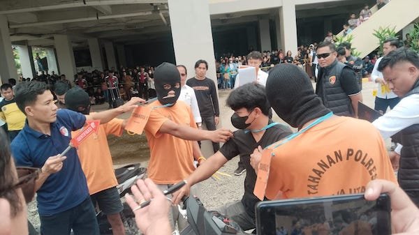Rekonstruksi Kasus Pembunuhan Sonda di Toraja Utara Ricuh, 41 Adegan Diperagakan