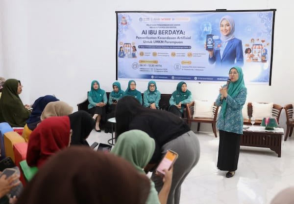TP PKK Makassar Bekali Pelaku UMKM Perempuan Keterampilan AI