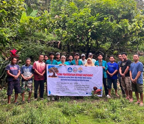 Dosen UIT Dampingi Petani Kakao di Bone, Biomassa Kebun Diolah Jadi Pupuk Organik
