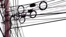DPRD Minta Pemkot Tertibkan Kabel Internet dan TV Kabel Semrawut di Makassar