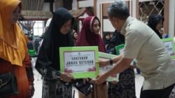 Pemkab Jeneponto Serahkan Santunan Kepada 60 Janda Veteran dalam Rangka HUT RI ke-81