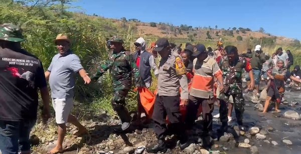 Mayat Wanita Tanpa Identitas Ditemukan Mengapung di Sungai Belakang Pasar Tolo Jeneponto