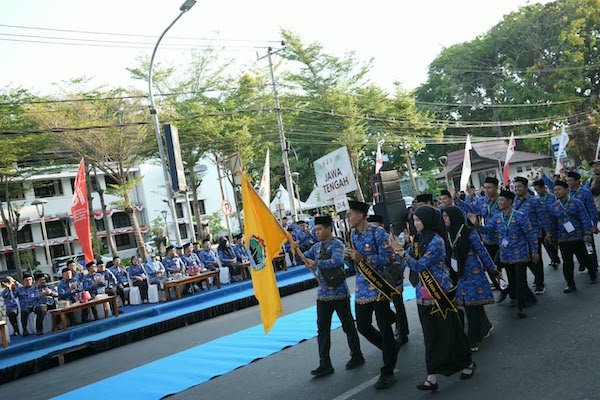 1.157 Peserta Ikuti Defile MTQ KORPRI di Makassar