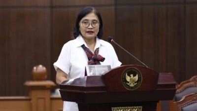Masalah Sampah Menumpuk, Bau Hingga Dibakar Dibawa ke MK