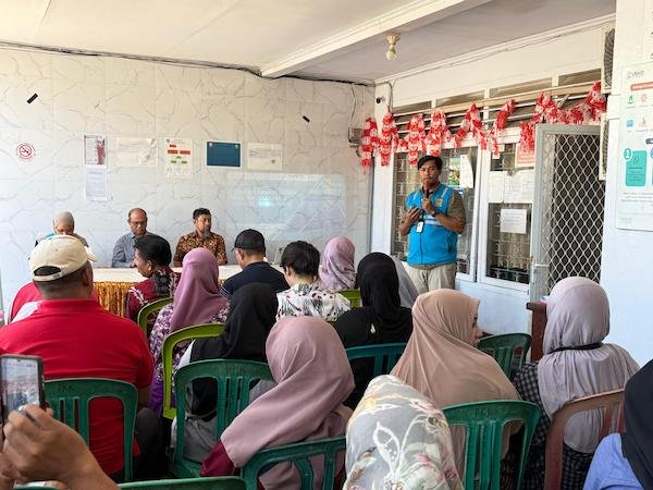 Jelang Hari Pelanggan Nasional, PLN Panakkukang Edukasi Keselamatan Listrik Warga Tello Baru