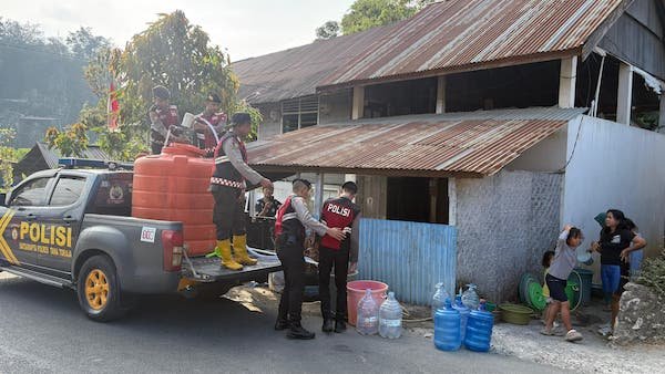 Warga Makale Kesulitan Air Bersih, Polres Tana Toraja Turun Tangan