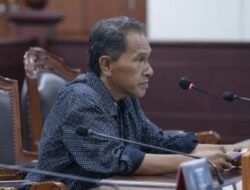 Hak Upah Proses Pekerja PHK Digugat ke MK
