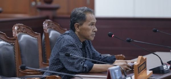 Hak Upah Proses Pekerja PHK Digugat ke MK