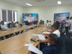 DPRD Makassar Kupas Polemik Seragam Gratis dan Tudingan Korupsi di RDP