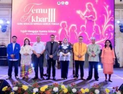 Fatmawati Rusdi Ajak Guru Sekolah Minggu Perkuat Pendidikan Karakter Generasi Muda