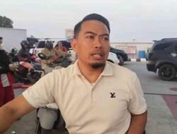Antrean Panjang BBM Picu Kemacetan di Takalar, SPBU Diawasi Polisi