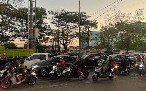 Antrean BBM Mengular di Makassar, Mahasiswa UMI Desak Pemerintah Bertindak