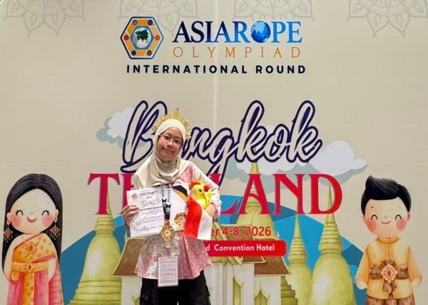 Siswi SD Athirah Baruga Sabet Emas Olimpiade Internasional di Bangkok
