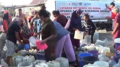 Warga Bonto Parang Takalar Dapat Bantuan 12 Ribu Liter Air Bersih