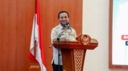 Lepas 28 Penerima Beasiswa Luar Negeri, Andi Sudirman Harap Kembali Mengabdi di Sulsel