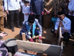 Didampingi Gubernur Sulbar, Menag Nasaruddin Umar Ingin Ponpes As’adiyah Jadi Pesantren Percontohan