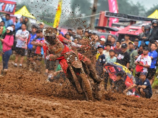 Harumkan Indonesia di Ajang Internasional, Pebalap Astra Honda Raih Podium Asia dan Eropa