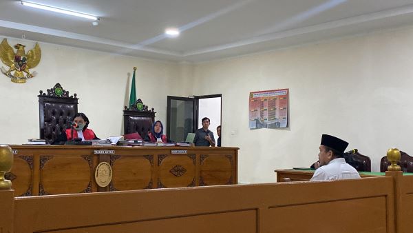 Kasus Uang Palsu UIN Alauddin: Sidang Terdakwa Andi Ibrahim Kembali Ditunda