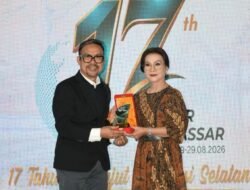 Firmina Tallulembang Raih Penghargaan Tokoh Perempuan Sulsel dari KabarMakassar