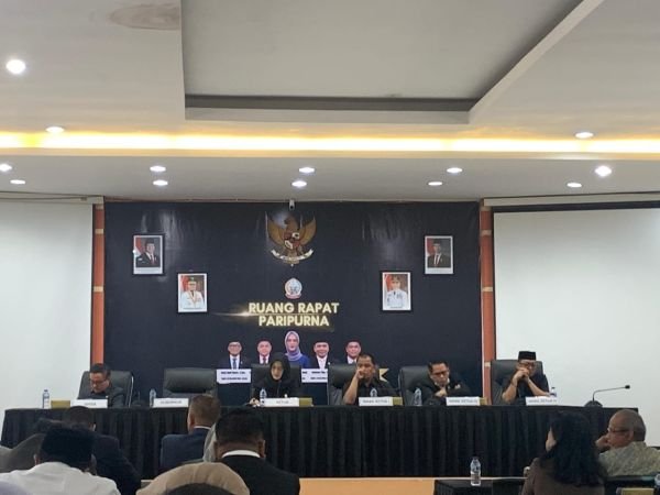 DPRD Sulsel Gelar Paripurna Perdana di Luar Gedung Utama