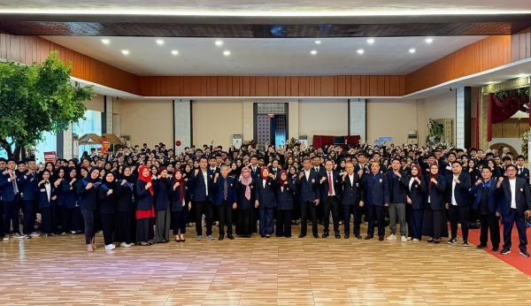 Naik Signifikan, 423 Mahasiswa Baru Ikuti PKKMB FH Unibos 2026