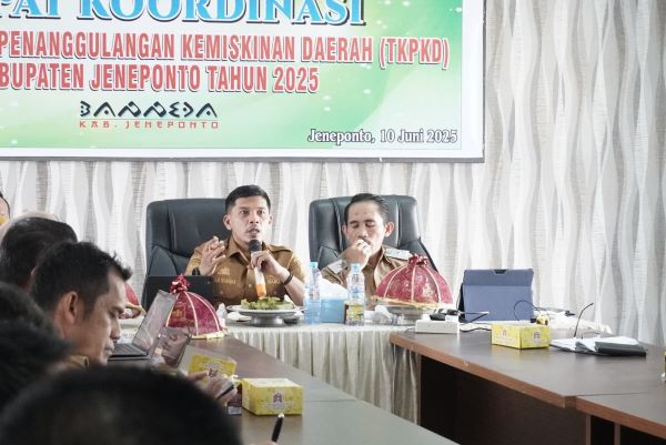 Evaluasi Kinerja Tahap Pertama, Wabup Jeneponto Gelar Rakor TKPKD Tahun 2025