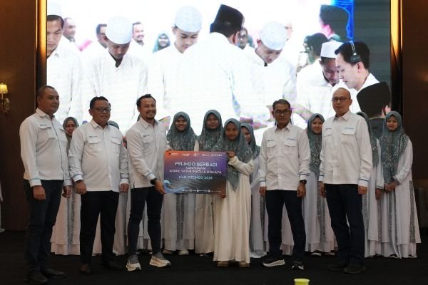 1.150 Anak Yatim Terima Santunan di Momentum Hari Pelindo 2025