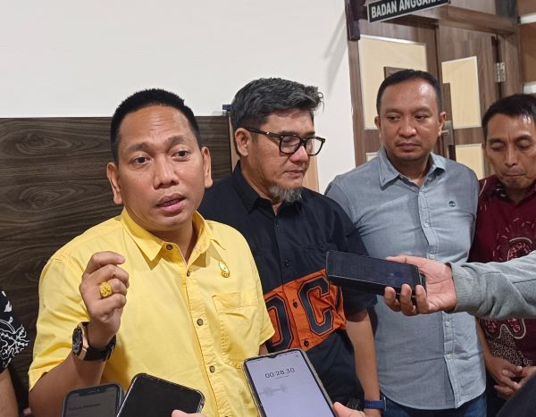 DPRD Makassar Genjot Percepatan Perda Parkir, Target Dongkrak PAD dan Tertibkan Kota