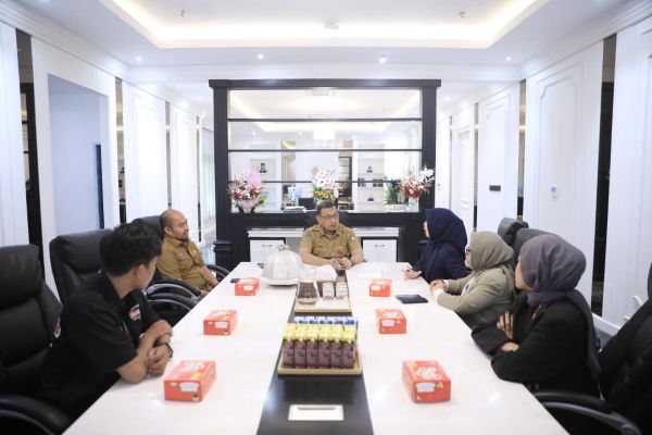 Terima Manajemen Kabar Makassar, Sekda Zulkifly Dukung Program Cek Fakta