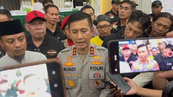 Kapolda Sulsel Tegaskan Usut Tuntas Pembakaran Kantor DPRD