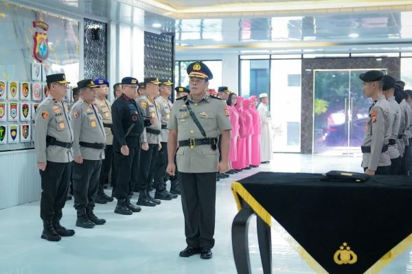 Kapolda Sulbar Lantik Dirpamobvit, Sampaikan 5 Pesan Penting kepada Pejabat Baru
