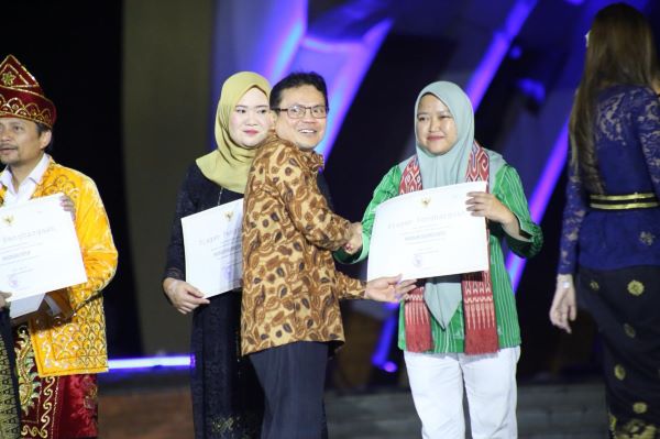 Anjungan Sulawesi Barat Jadi Favorit di Ajang TMII Award