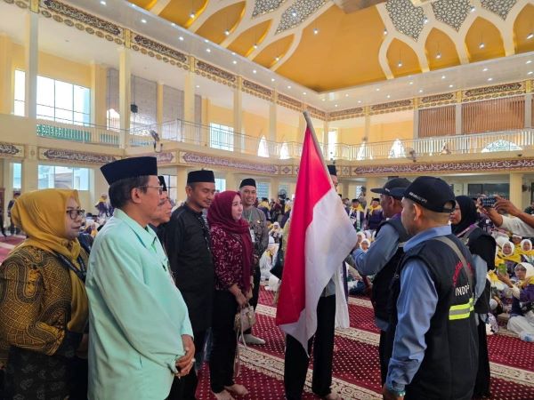 259 CJH Takalar Masuk Asrama Haji Sudiang, Suasana Haru Iringi Pelepasan