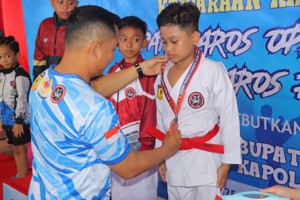 Turnamen Karate Inkanas Warnai HUT Bhayangkara dan Hari Jadi Maros ke-66