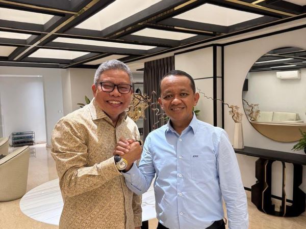 Jelang Musda Golkar, Taufan Pawe Temui Bahlil di Jakarta
