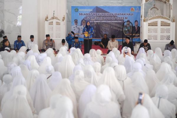 Bupati Gowa Lepas 599 Calon Jemaah Haji, 12 Lansia Masuk Kuota Prioritas