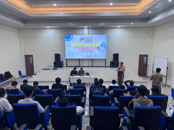 Konferwil III AMSI Sulbar Dibuka, Kominfo Apresiasi Sinergi dalam Informasi Publik