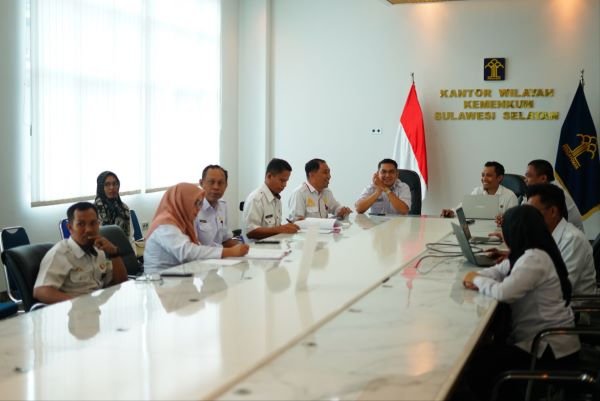 Kanwil Kemenkum Sulsel Harmonisasi 5 Rancangan Peraturan Kepala Daerah