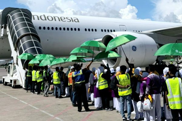 393 JCH Kloter 18 Embarkasi Makassar Terbang ke Tanah Suci