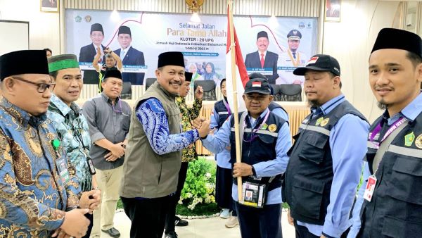 393 Jemaah Kloter 20 Embarkasi Makassar Terbang ke Tanah Suci