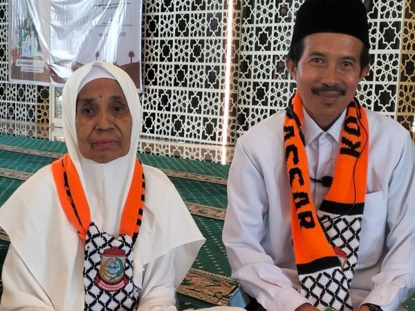 Kisah Haru Ambo Sakka, Tunda Haji 4 Tahun Demi Sang Ibu